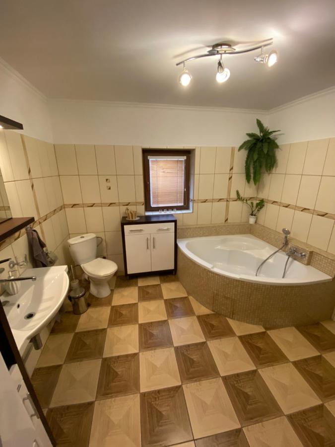 Privat U Zdenky Hotel Tvrdosin Luaran gambar