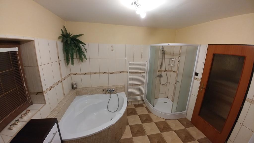 Privat U Zdenky Hotel Tvrdosin Luaran gambar