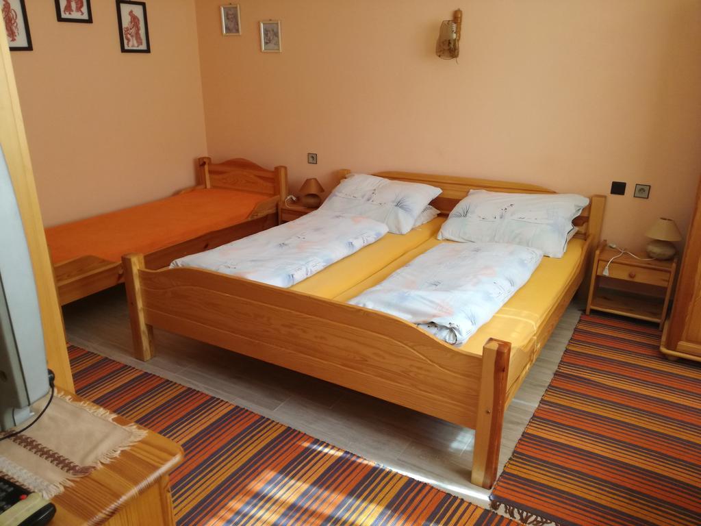 Privat U Zdenky Hotel Tvrdosin Luaran gambar