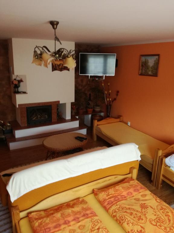 Privat U Zdenky Hotel Tvrdosin Luaran gambar