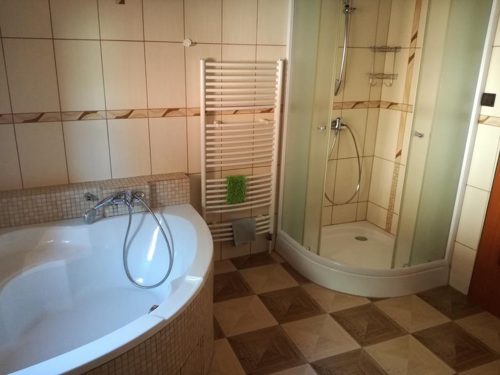 Privat U Zdenky Hotel Tvrdosin Luaran gambar